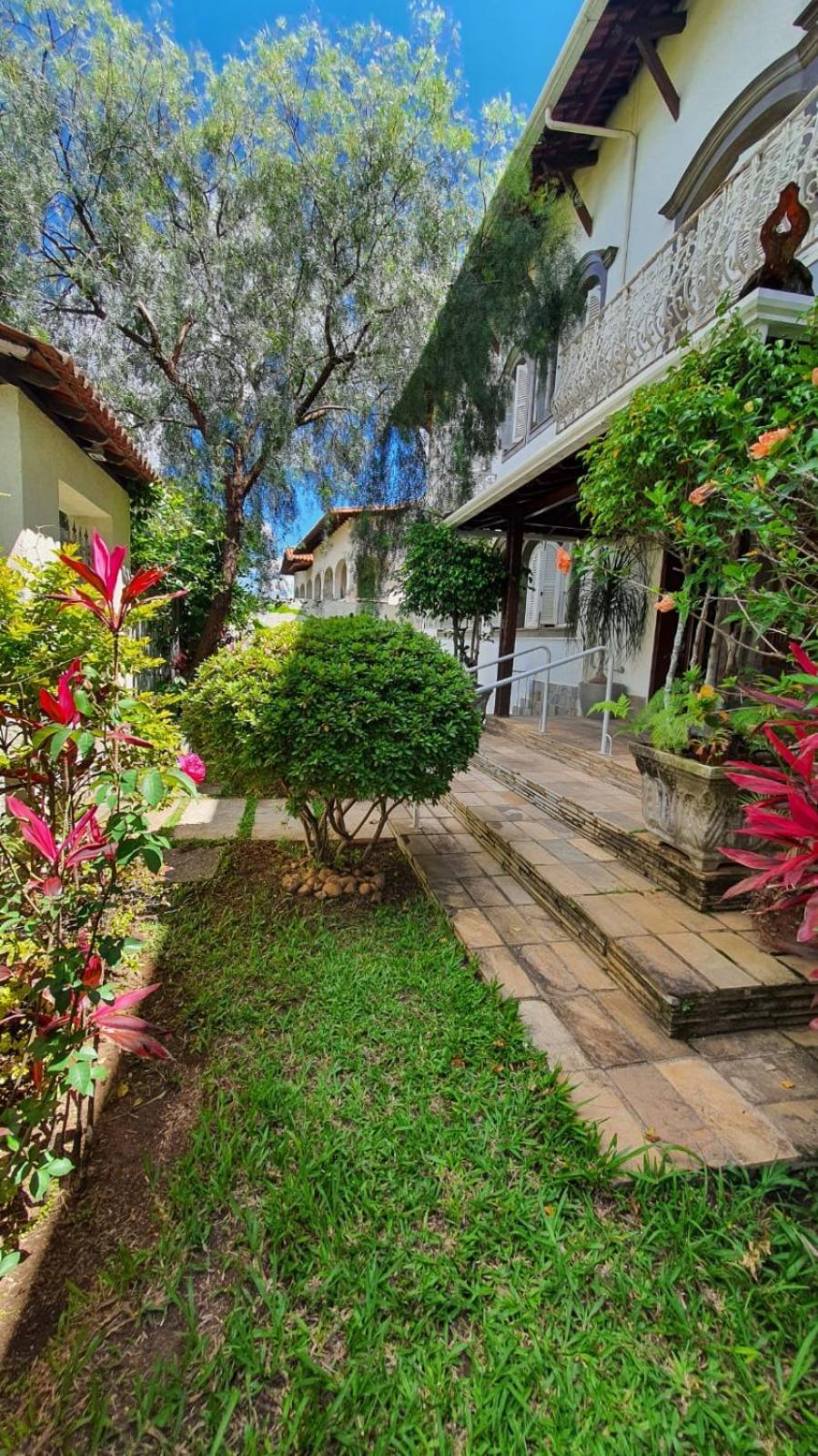 Отель Linda Casa - Alto Mangabeiras Белу-Оризонти Экстерьер фото
