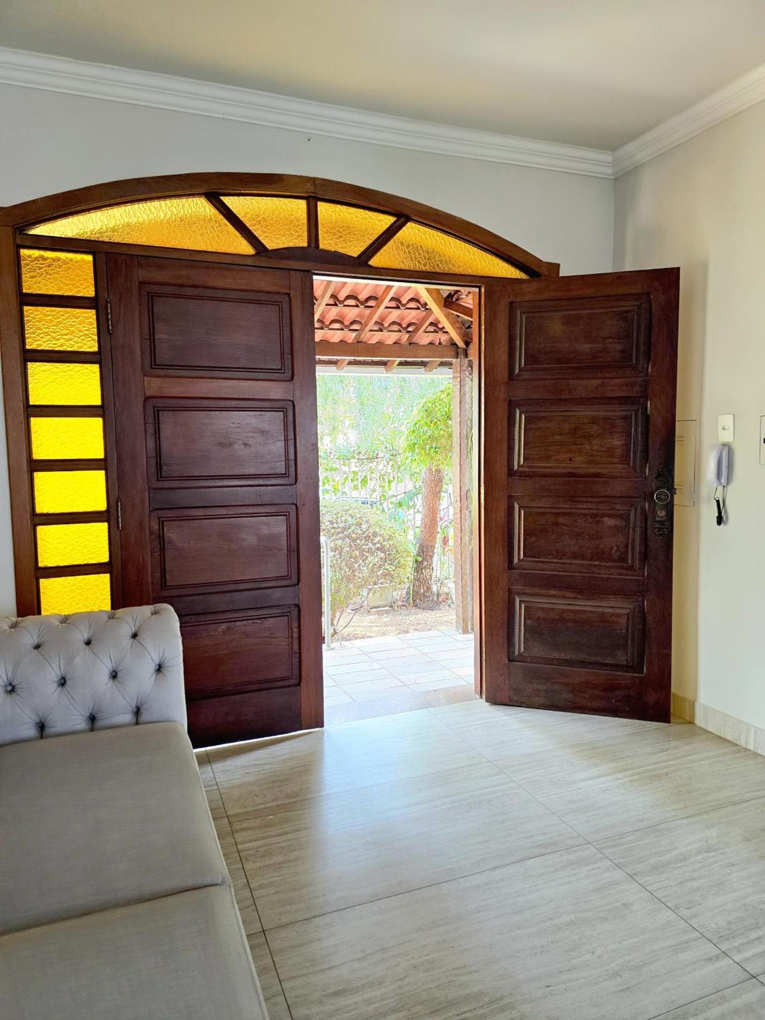Отель Linda Casa - Alto Mangabeiras Белу-Оризонти Экстерьер фото